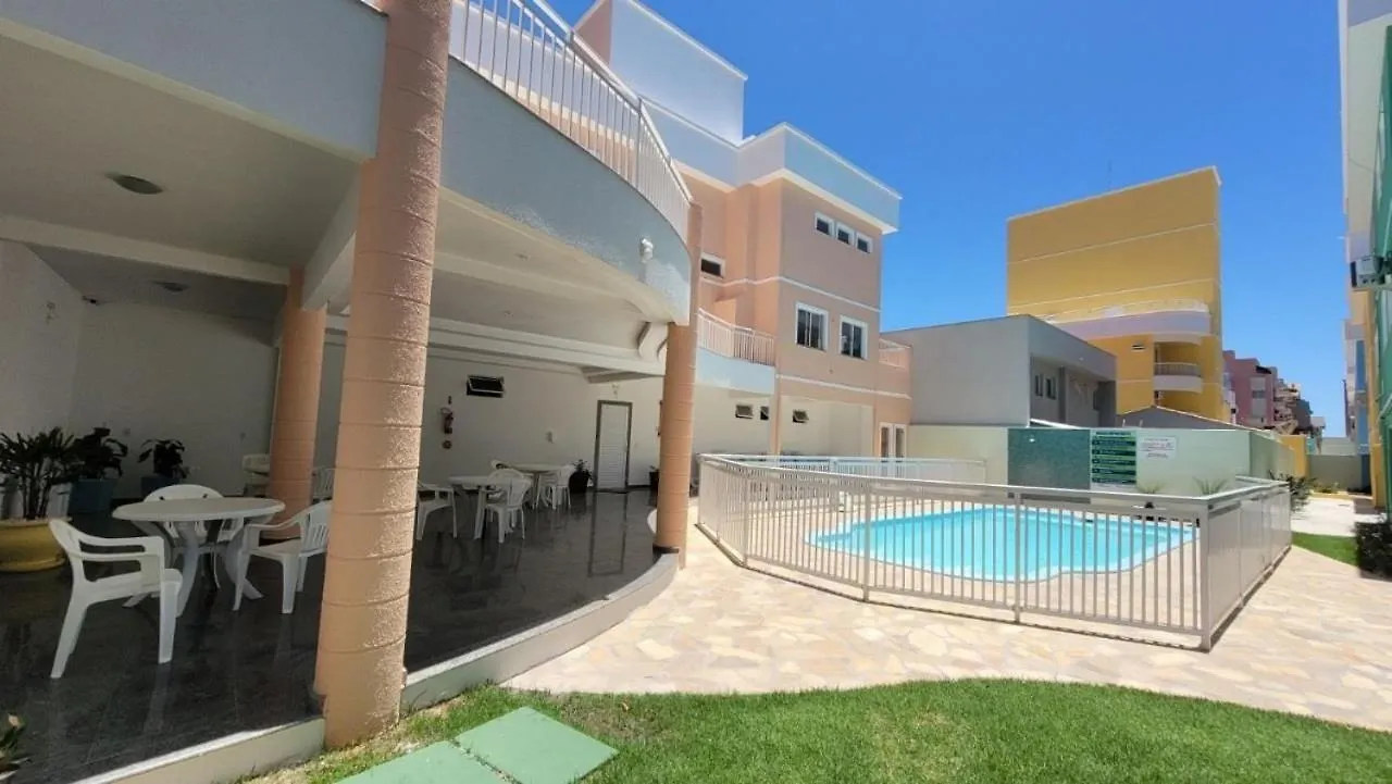 B913 - Apto Para 06 Pessoas Em Bombinhas + Piscina