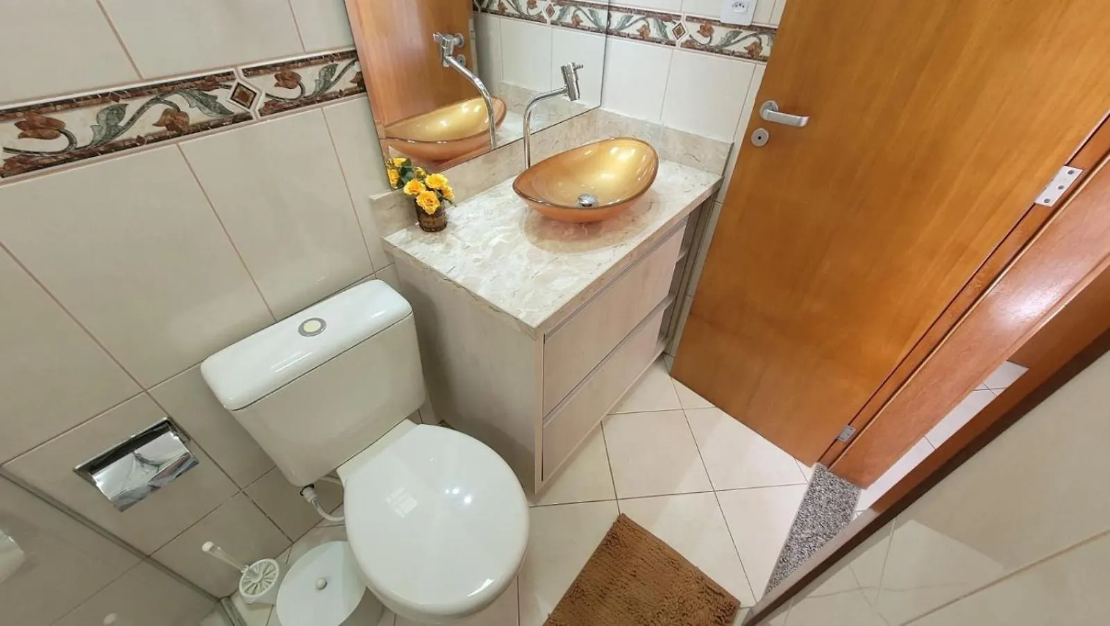 B913 - Apto Para 06 Pessoas Em Bombinhas + Piscina 0*,