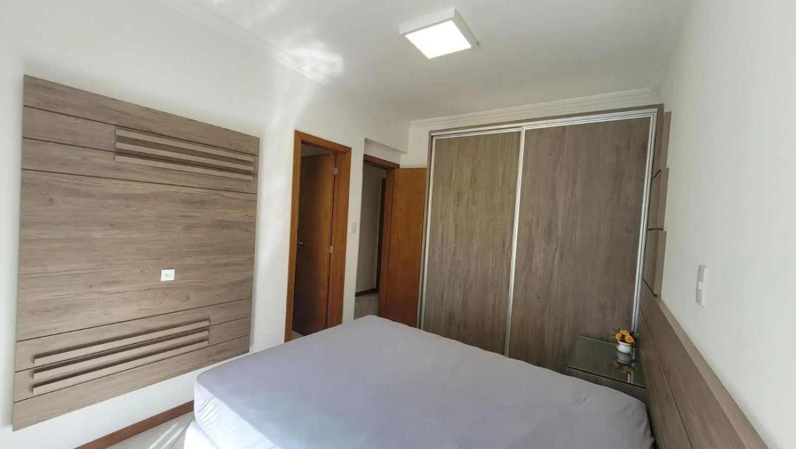 B913 - Apto Para 06 Pessoas Em Bombinhas + Piscina Brazylia