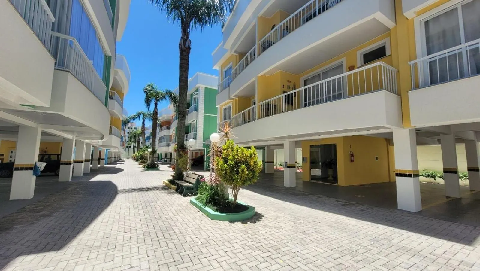 Apartament B913 - Apto Para 06 Pessoas Em Bombinhas + Piscina